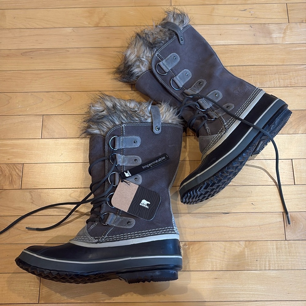 NWT Sorel Joan of Arctic Waterproof Boot
